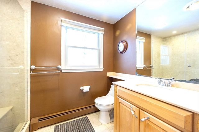 11 Quail Run Rd, Bellingham, MA 02019