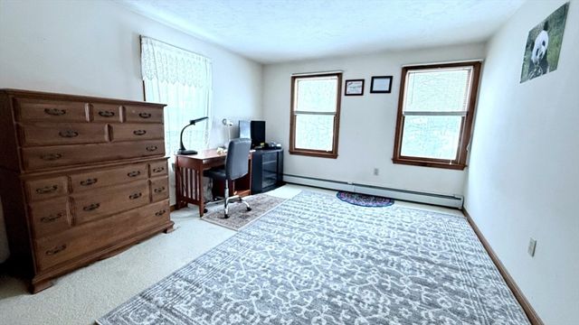 11 Quail Run Rd, Bellingham, MA 02019