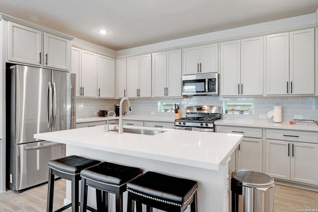 9115 Devils River, Converse, TX 78109