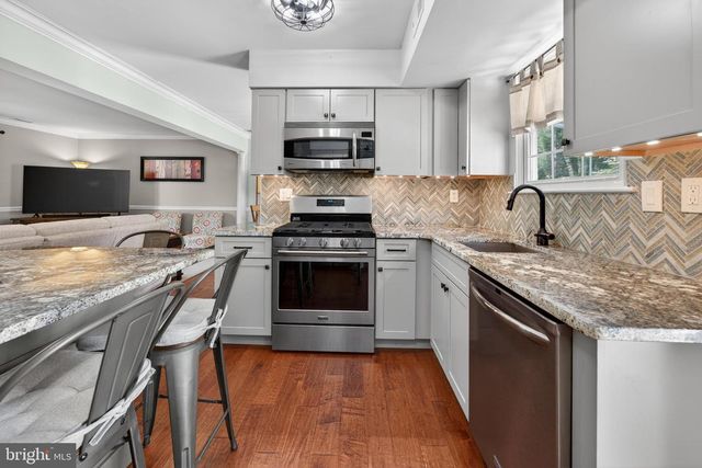 15 OXFORD, Sewell, NJ 08080