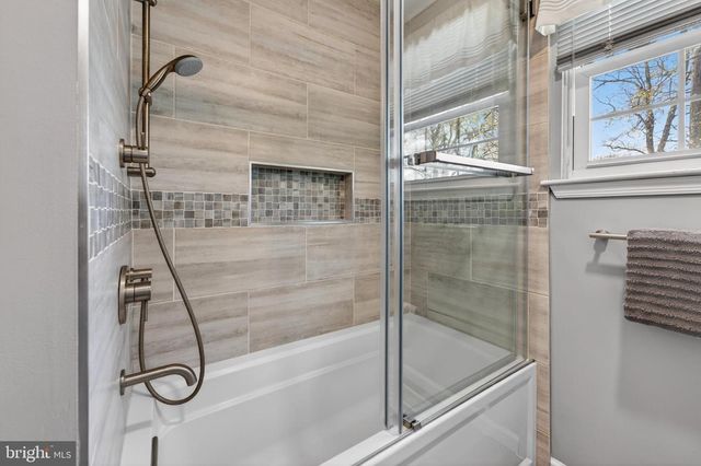 15 OXFORD, Sewell, NJ 08080