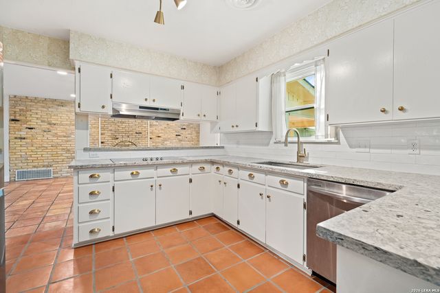 11643 Persuasion, San Antonio, TX 78216