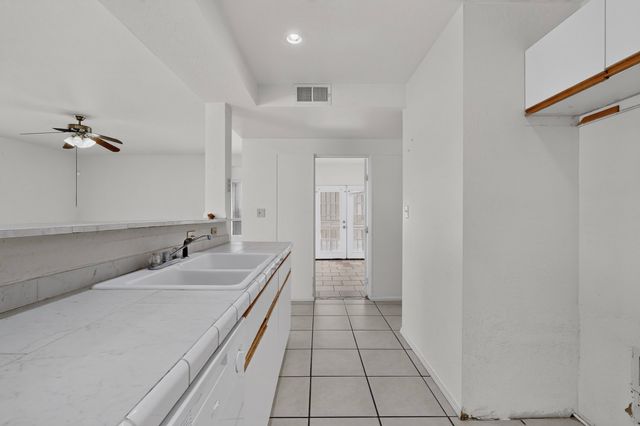 3952 Paseo Del Sol, Santa Fe, NM 87507