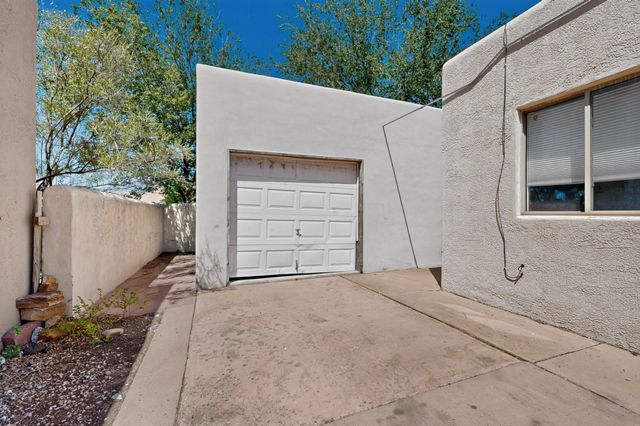 3952 Paseo Del Sol, Santa Fe, NM 87507