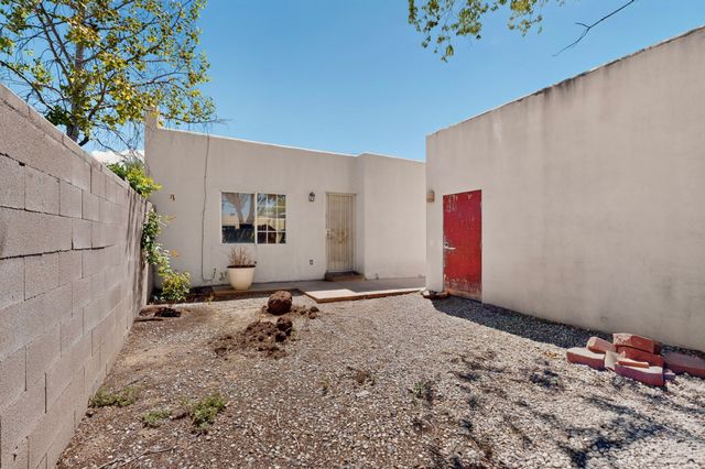 3952 Paseo Del Sol, Santa Fe, NM 87507
