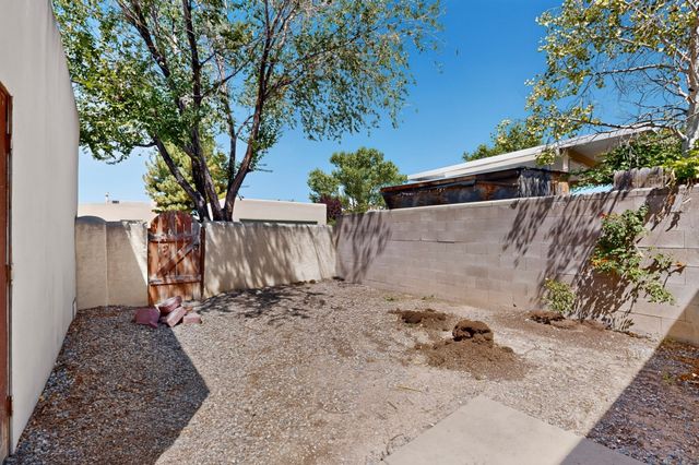 3952 Paseo Del Sol, Santa Fe, NM 87507