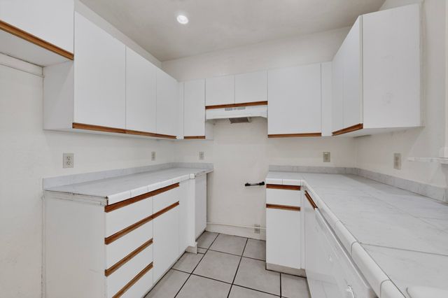 3952 Paseo Del Sol, Santa Fe, NM 87507