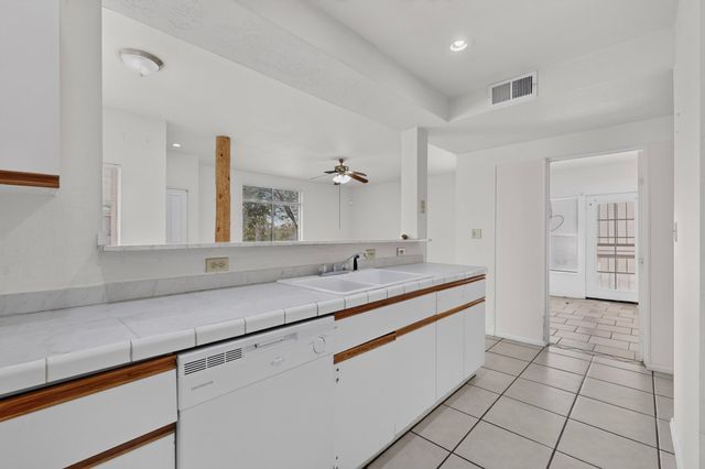 3952 Paseo Del Sol, Santa Fe, NM 87507