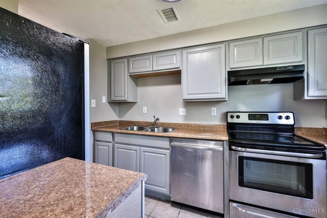 11728 Elkwood Drive, Forest Park, OH 45240