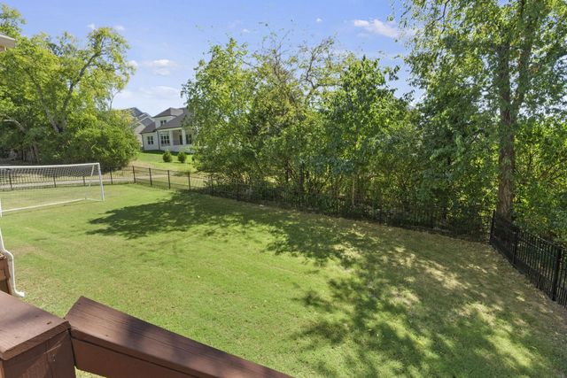 1555 Hunt Club Blvd, Gallatin, TN 37066