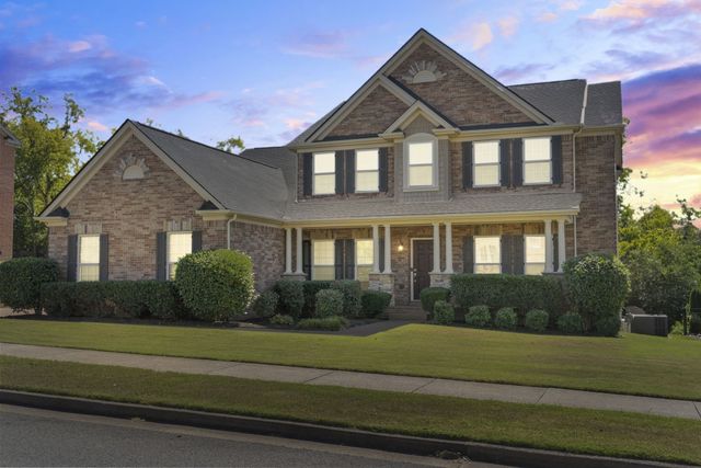 1555 Hunt Club Blvd, Gallatin, TN 37066