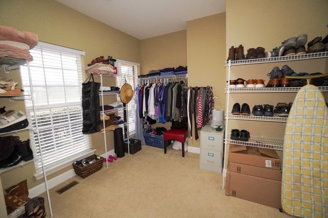 1555 Hunt Club Blvd, Gallatin, TN 37066