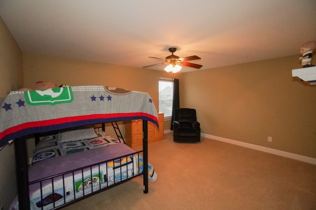 1555 Hunt Club Blvd, Gallatin, TN 37066