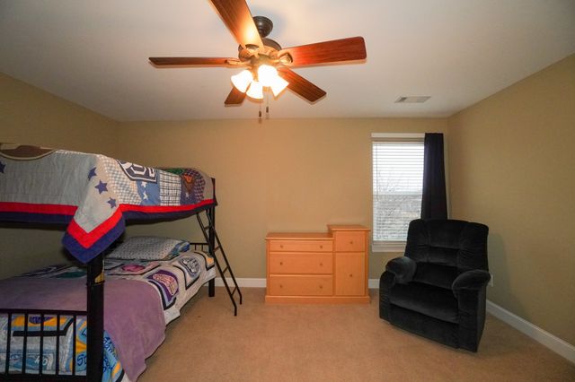 1555 Hunt Club Blvd, Gallatin, TN 37066