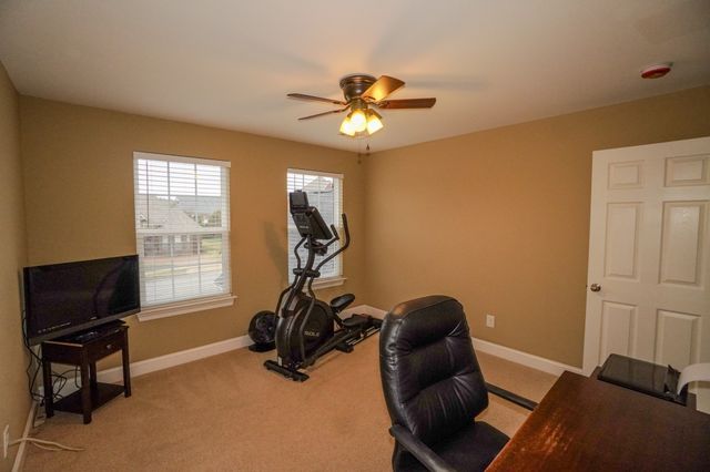 1555 Hunt Club Blvd, Gallatin, TN 37066