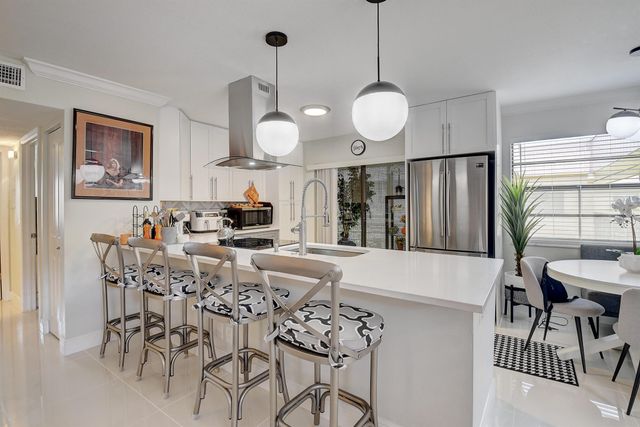 274 Capri F, Delray Beach, FL 33484