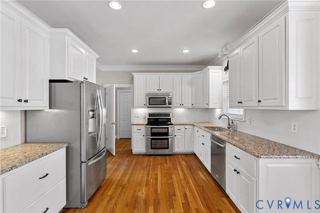 16406 Benmore Rd, Moseley, VA 23120