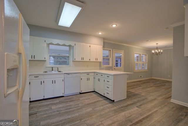 12 Ridgewood Rd SW, Rome, GA 30165