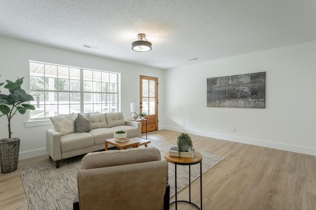 9039 Dallas Hollow Road, Soddy Daisy, TN 37379