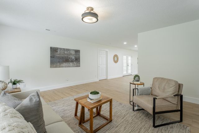 9039 Dallas Hollow Road, Soddy Daisy, TN 37379