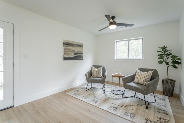 9039 Dallas Hollow Road, Soddy Daisy, TN 37379