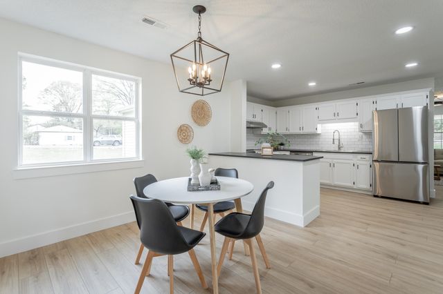 9039 Dallas Hollow Road, Soddy Daisy, TN 37379