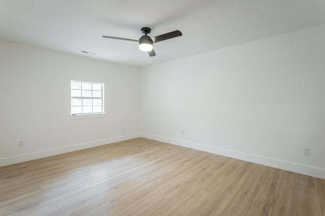 9039 Dallas Hollow Road, Soddy Daisy, TN 37379