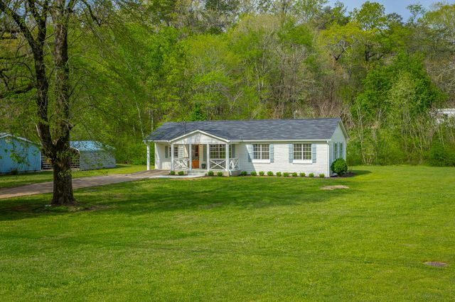 9039 Dallas Hollow Road, Soddy Daisy, TN 37379