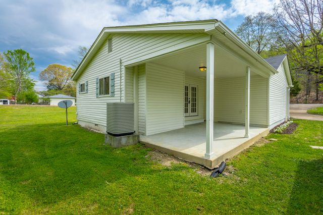 9039 Dallas Hollow Road, Soddy Daisy, TN 37379