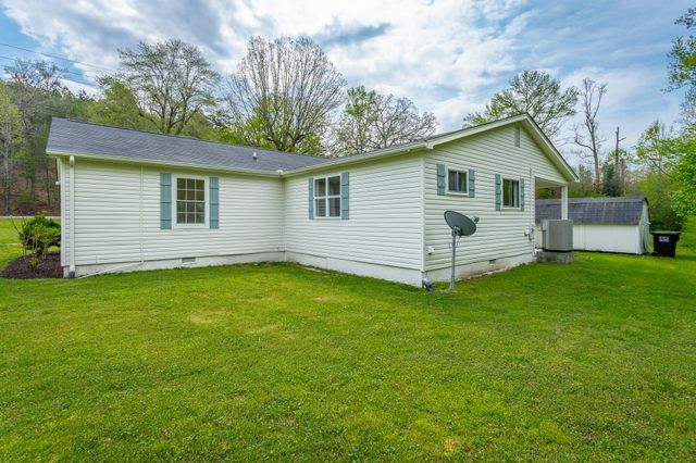 9039 Dallas Hollow Road, Soddy Daisy, TN 37379