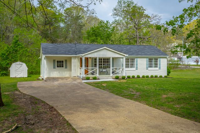 9039 Dallas Hollow Road, Soddy Daisy, TN 37379