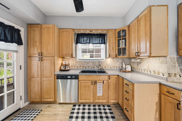 144 Davis Avenue, Stowe Twp, PA 15136