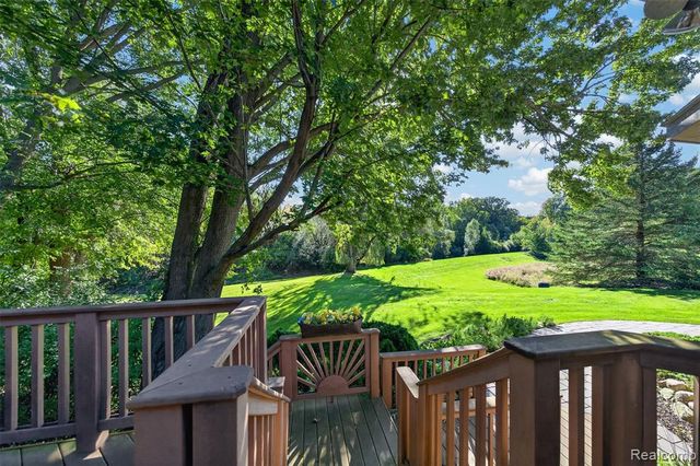 3653 Cedar Brook Drive, Rochester Hills, MI 48309