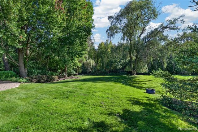 3653 Cedar Brook Drive, Rochester Hills, MI 48309