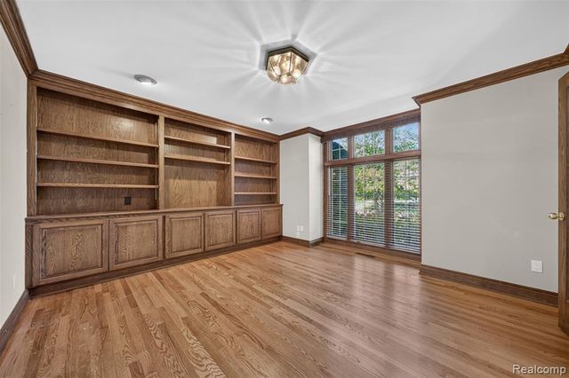 3653 Cedar Brook Drive, Rochester Hills, MI 48309