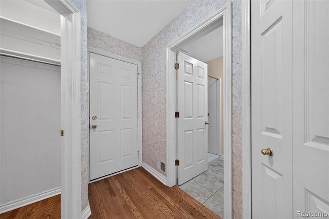 3653 Cedar Brook Drive, Rochester Hills, MI 48309