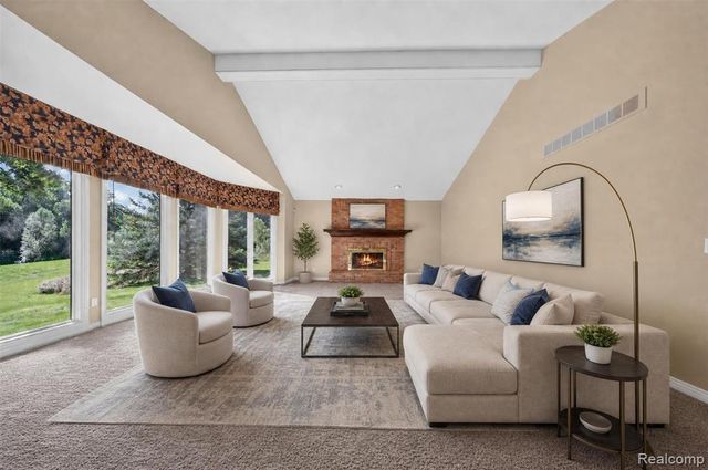 3653 Cedar Brook Drive, Rochester Hills, MI 48309