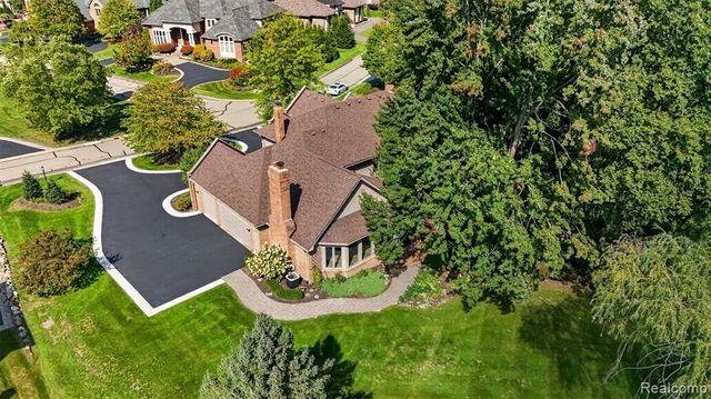 3653 Cedar Brook Drive, Rochester Hills, MI 48309