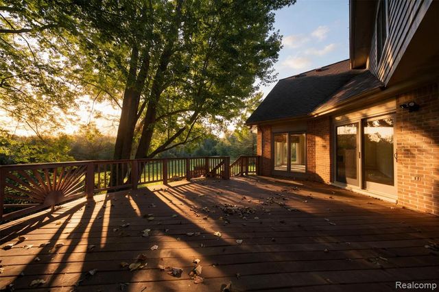 3653 Cedar Brook Drive, Rochester Hills, MI 48309