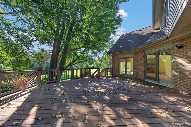 3653 Cedar Brook Drive, Rochester Hills, MI 48309