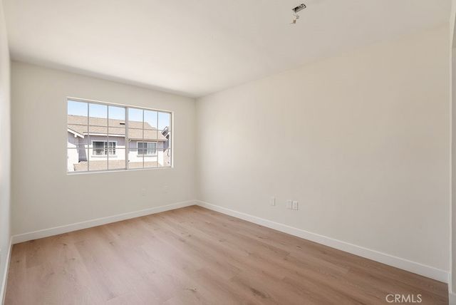 820 W Compton 24, Compton, CA 90220