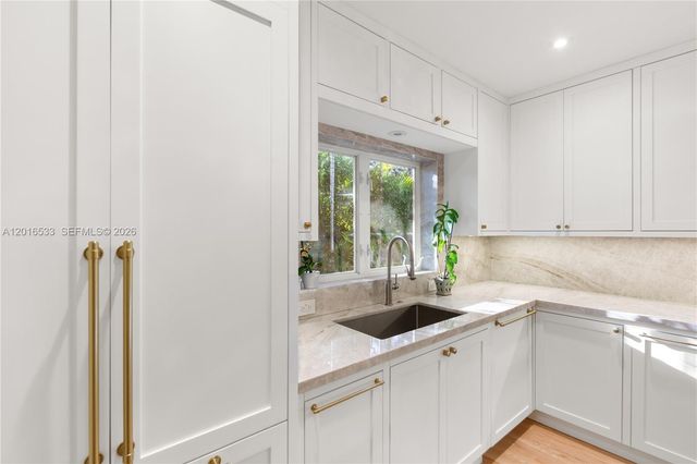 600 San Lorenzo Avenue, Coral Gables, FL 33146