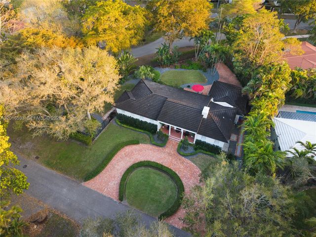 600 San Lorenzo Avenue, Coral Gables, FL 33146
