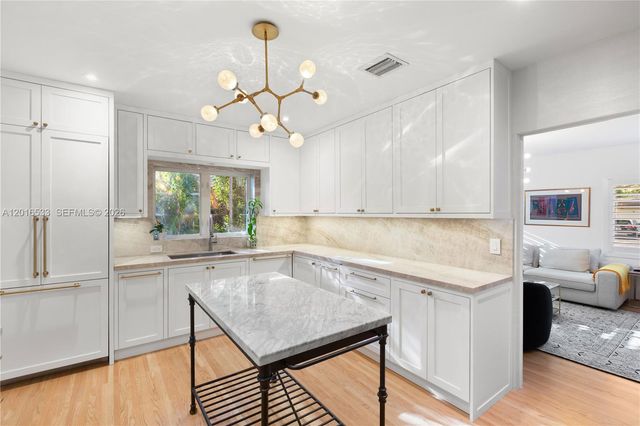 600 San Lorenzo Avenue, Coral Gables, FL 33146