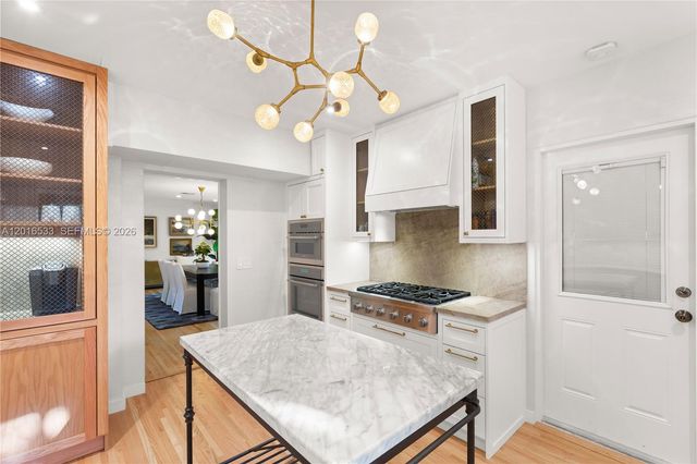 600 San Lorenzo Avenue, Coral Gables, FL 33146