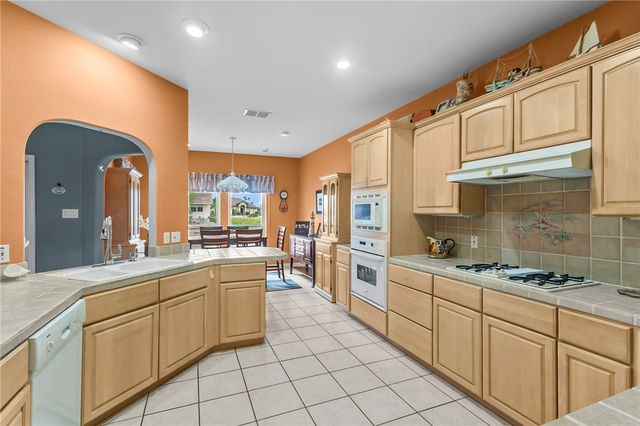 15210 Isla Pinta Ct, Corpus Christi, TX 78418