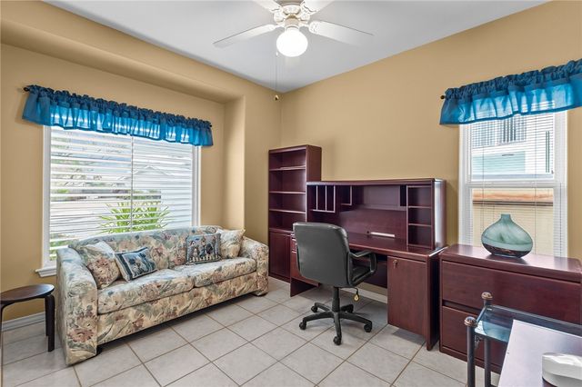 15210 Isla Pinta Ct, Corpus Christi, TX 78418
