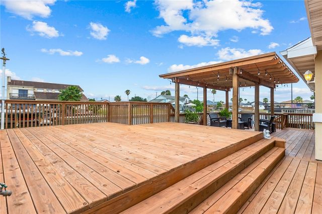 15210 Isla Pinta Ct, Corpus Christi, TX 78418