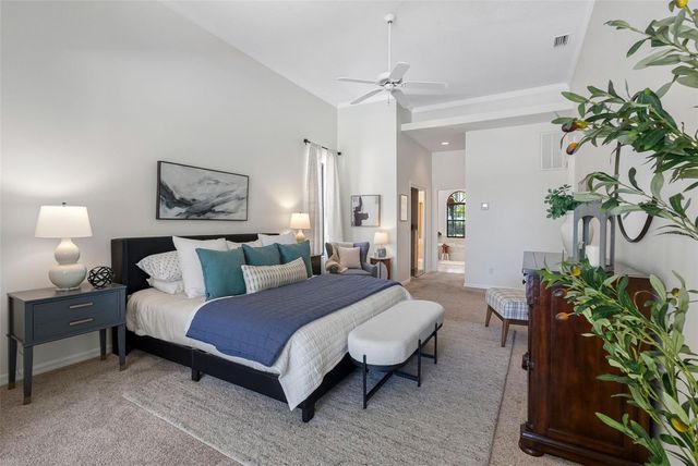 304 LAKE KELL COURT, Lutz, FL 33549