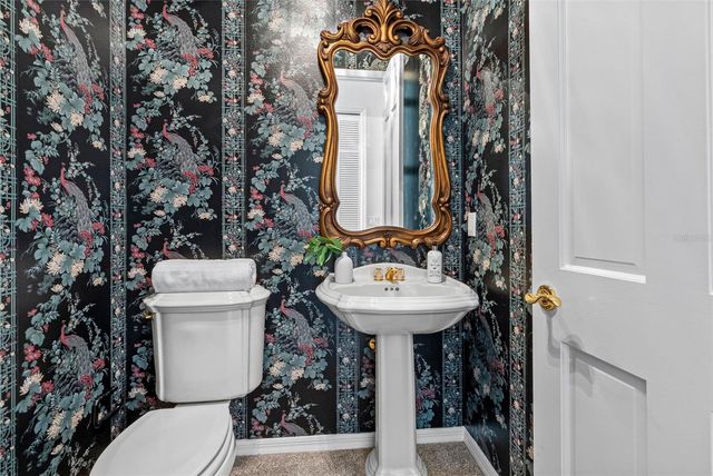 304 LAKE KELL COURT, Lutz, FL 33549